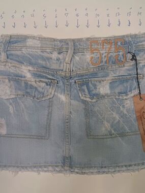 '575' Embroidered Light Blue Denim Skirt - Size 25